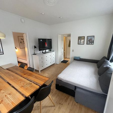Central Apt W Parking Possibility, Netflix & Near Attractions 오르후스 외부 사진