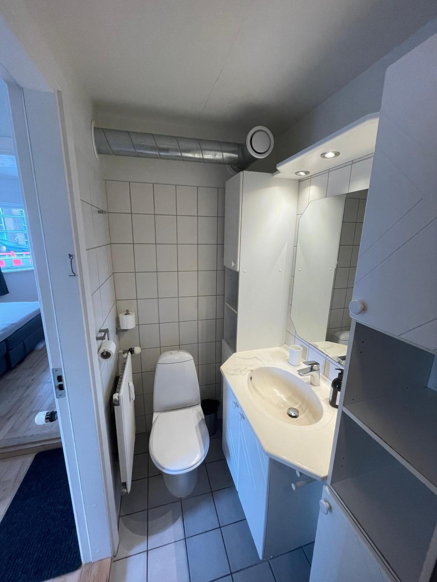 Central Apt W Parking Possibility, Netflix & Near Attractions 오르후스 외부 사진
